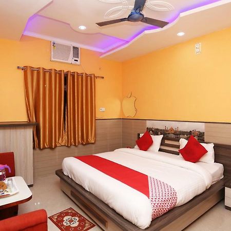 ורנאסי Hotel Bachchan Palace מראה חיצוני תמונה