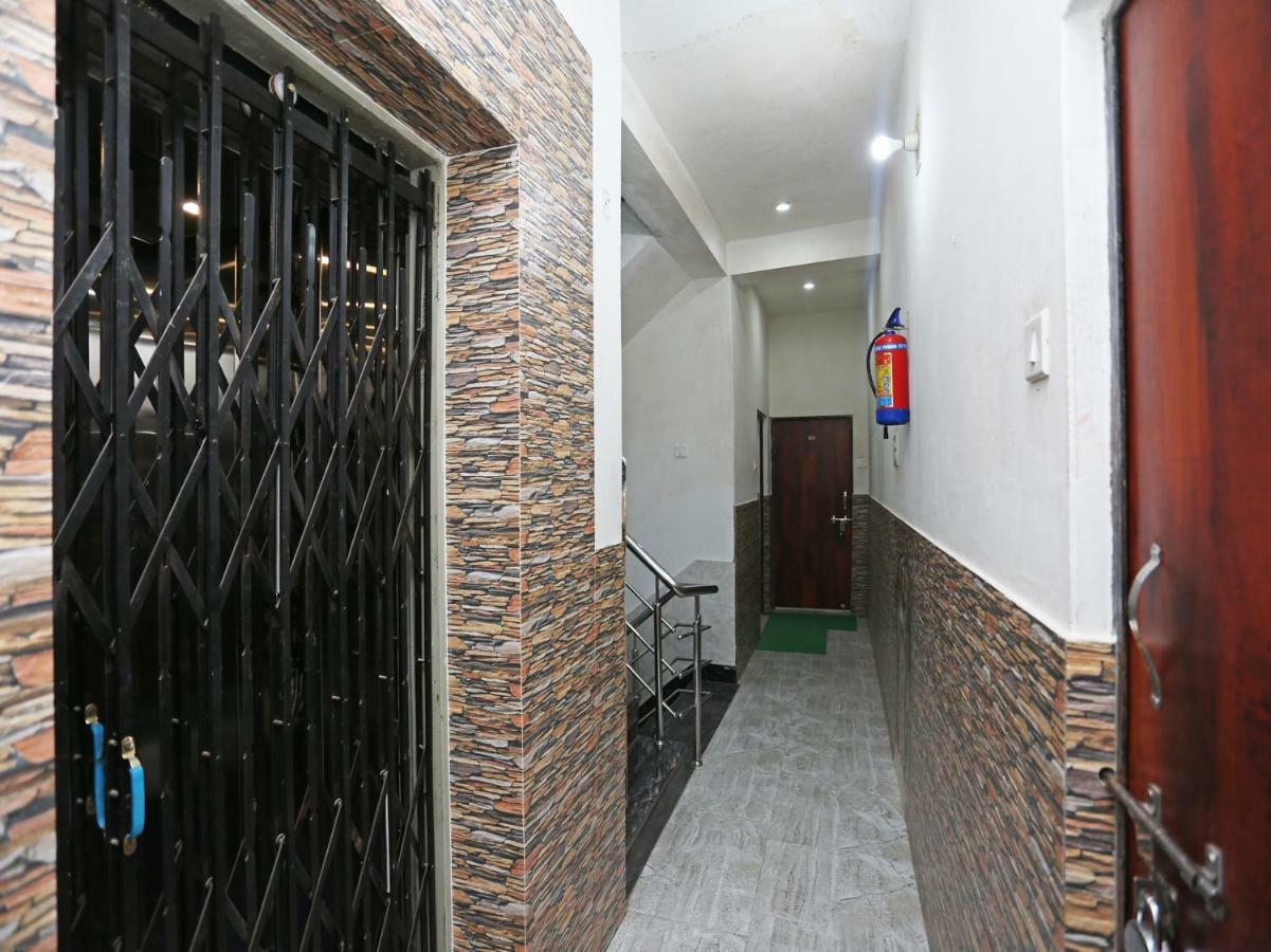 ורנאסי Hotel Bachchan Palace מראה חיצוני תמונה