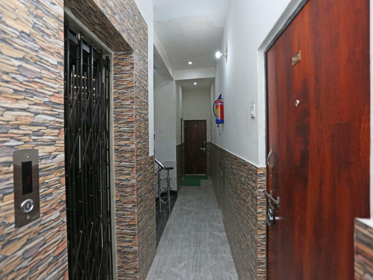 ורנאסי Hotel Bachchan Palace מראה חיצוני תמונה