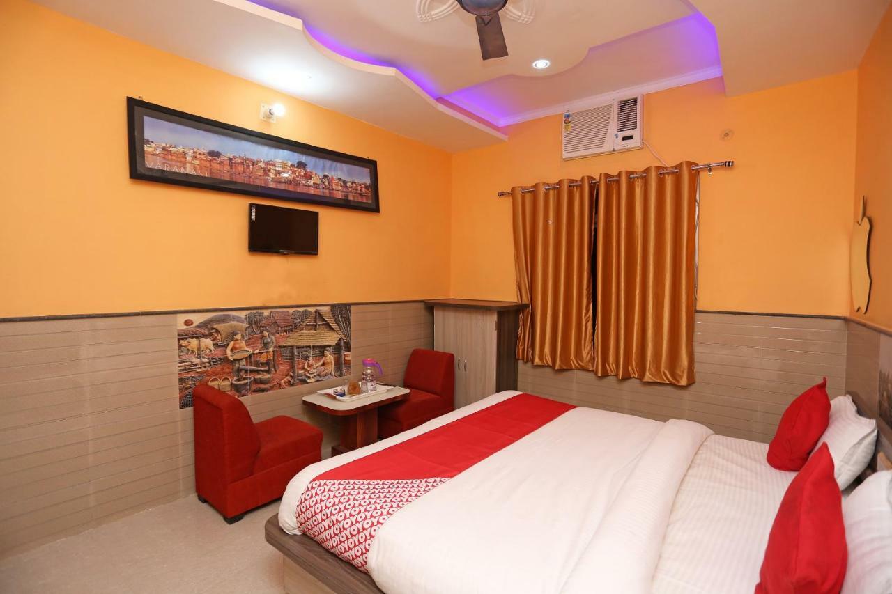 ורנאסי Hotel Bachchan Palace מראה חיצוני תמונה