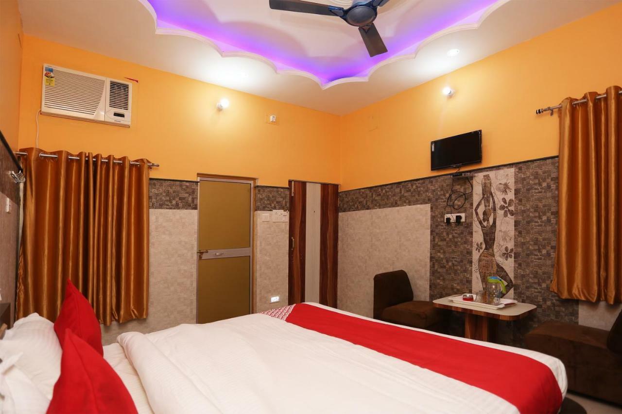 ורנאסי Hotel Bachchan Palace מראה חיצוני תמונה